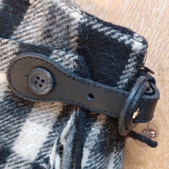 Eddie Bauer blanket wool long skirt with single button at waist. - Picture 4 of 7